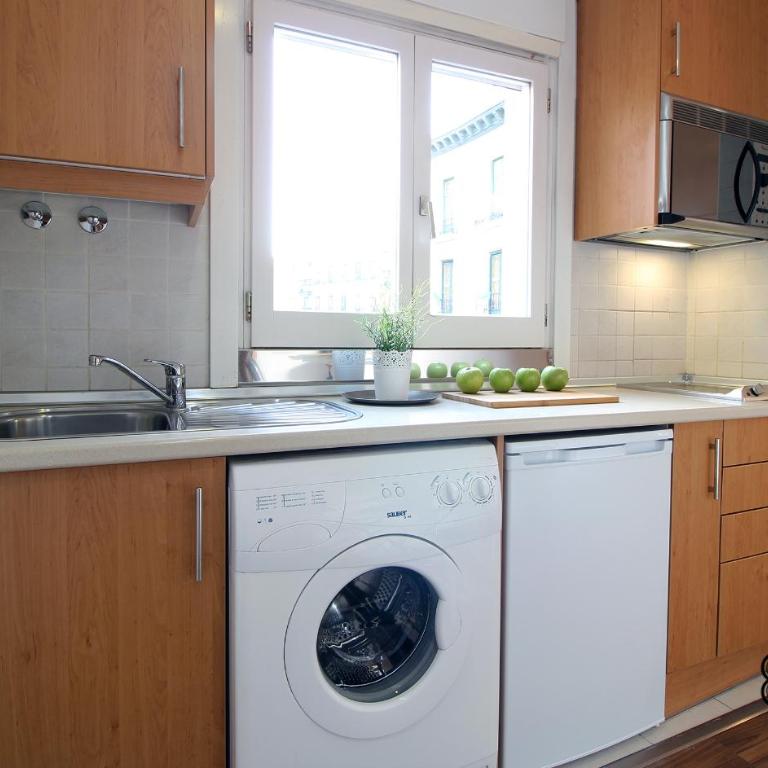 Huertas Estudio - En el Centro de Madrid, Luminoso - Apartamento - 24