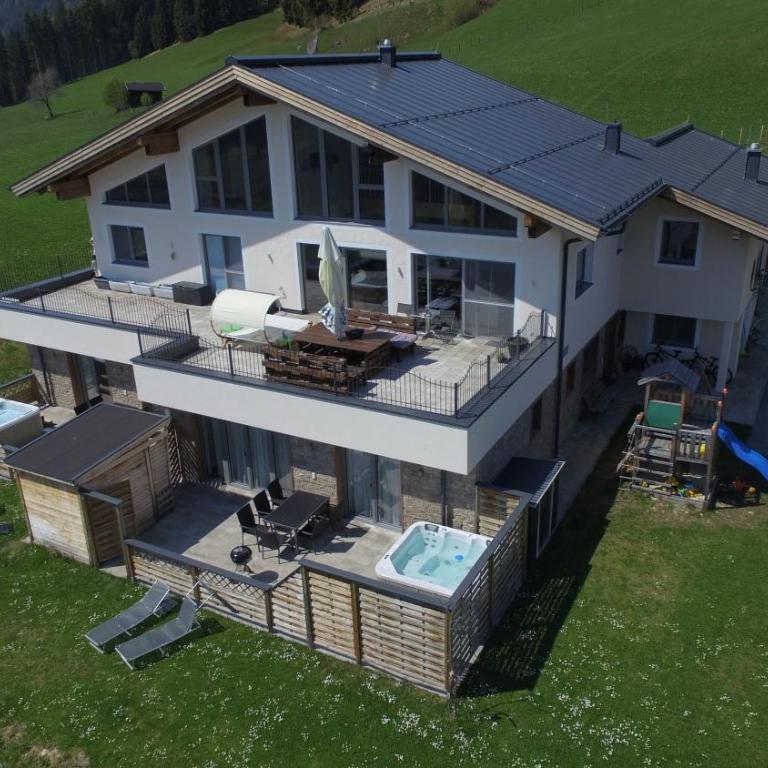Bergerhof Alpin Lodge - Apartment mit 2 Schlafzimmmern und eigenem Pool - 1