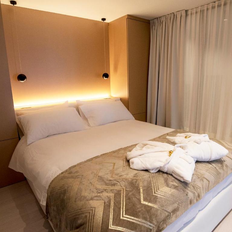Cinquanta4 Charme Apartment - Two-Bedroom Apartment - 9