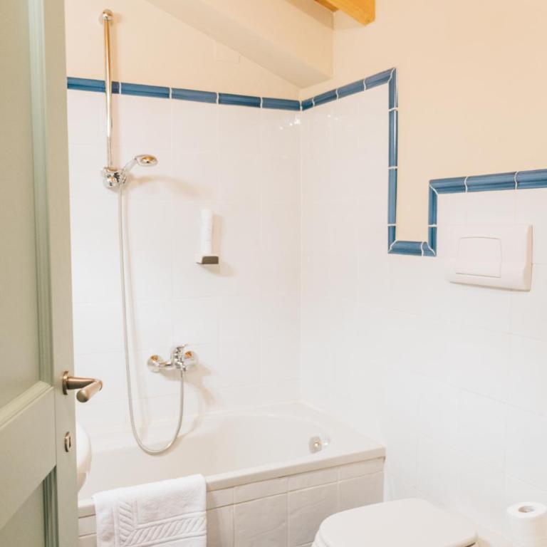 Cascina Girolda - Appartamento Deluxe con 2 Camere da Letto e Vista Giardino - 14