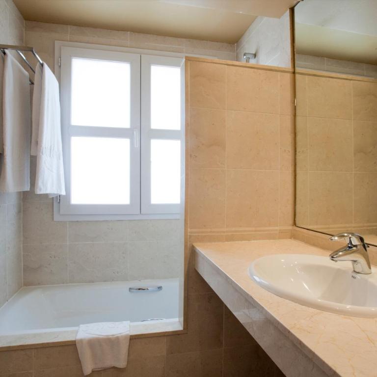 Ilunion Fuengirola - Habitación Doble - 1 o 2 camas - 1