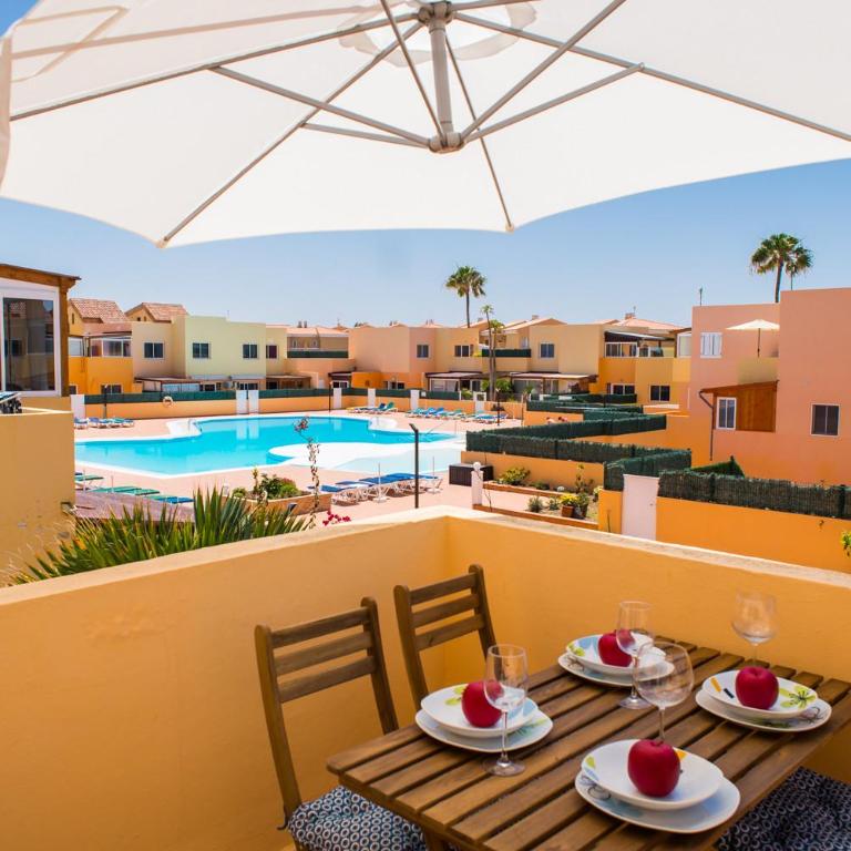 Apartment Delfines Sand Corralejo By Holidays Home - Apartamento con vistas a la piscina - 21
