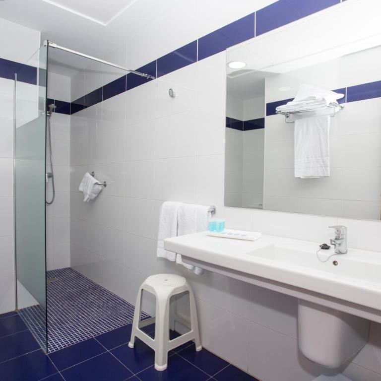 Hotel Voramar - Habitación Doble Estándar - 1 o 2 camas - 1