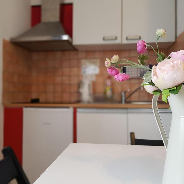 LA Boutique House - Comfort Familienzimmer mit zwei Schlafzimmern und kleiner Küchenzeile - 2