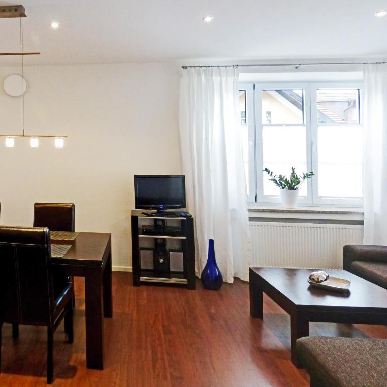 Ferienwohnung Am Kurpark - Wohnung 1,60qm- - Apartment - 1