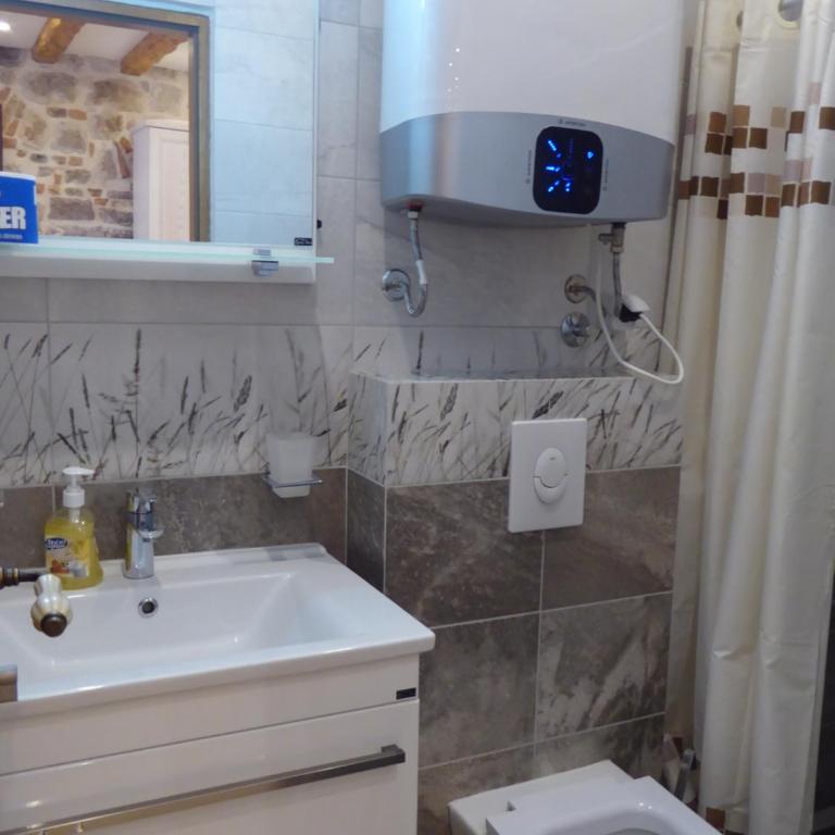 Apartments Đukić - Superior Quadruple Room - 12