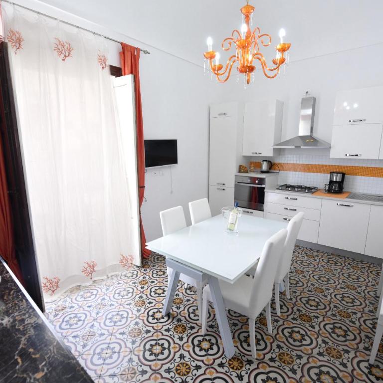 Palazzo Taormina - Appartamento con Balcone - 2