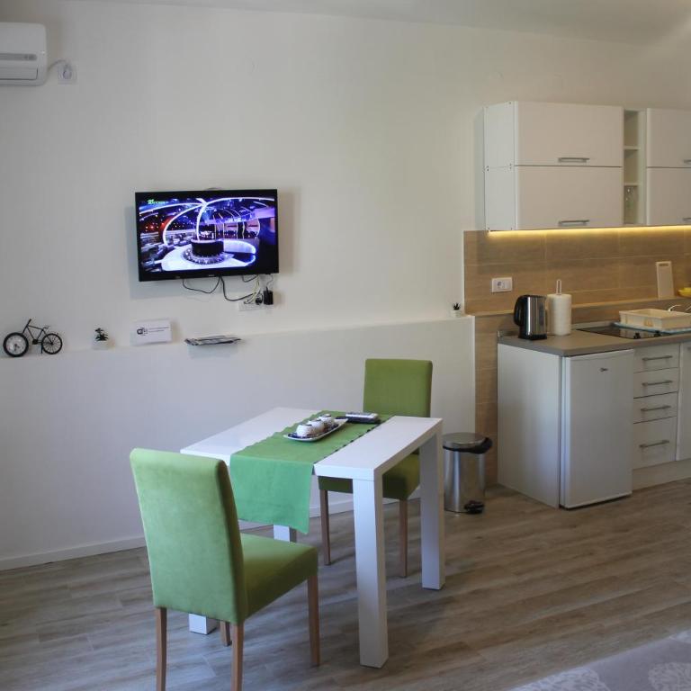 Apartments Grgurević - Studio Apartment - 8