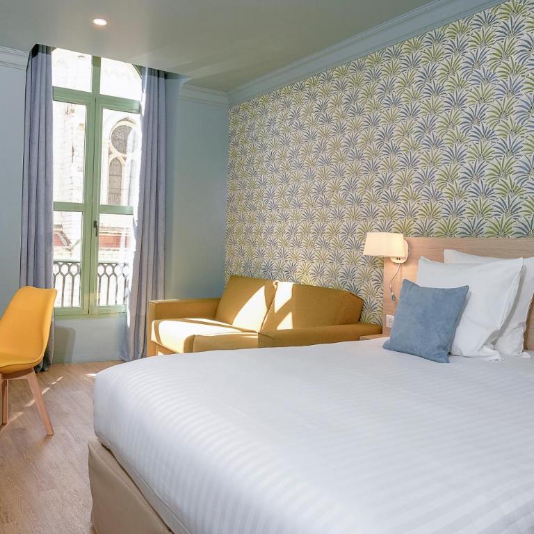 Hôtel Du Centre, un hôtel AMMI - Suite Junior con vistas a Notre Dame - 12
