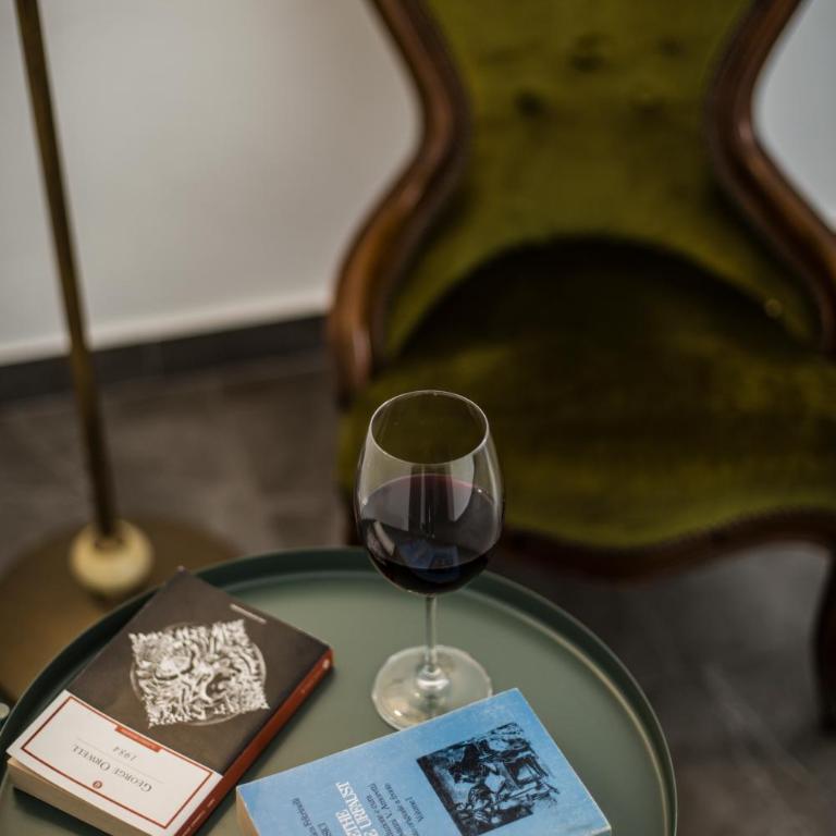 B&B Malvasia - King Suite with Balcony - 5