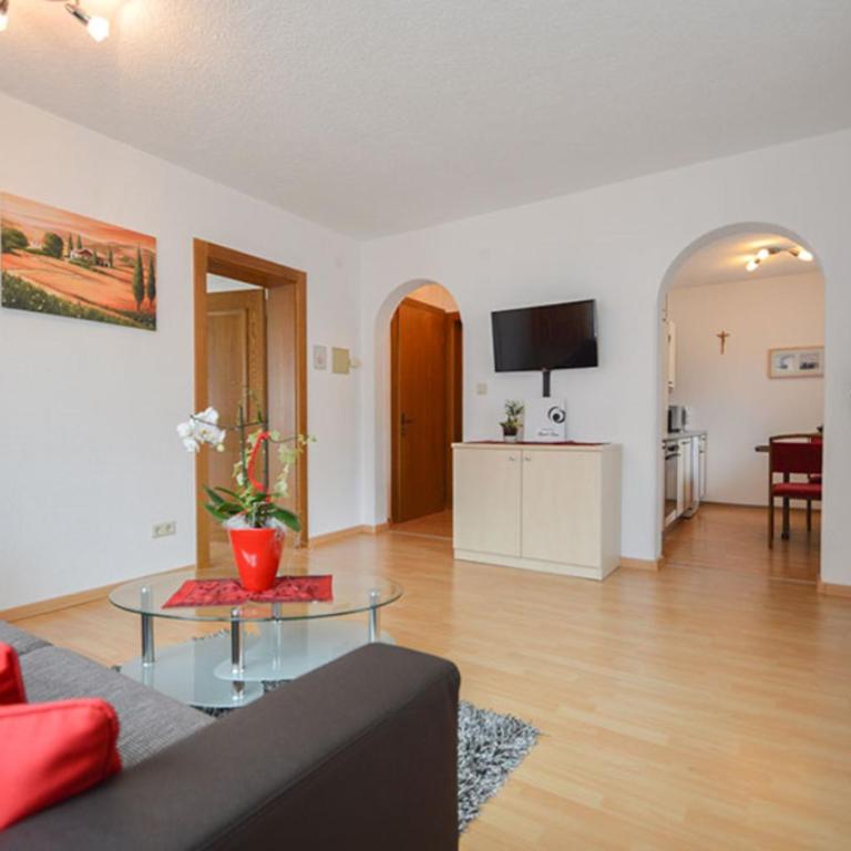 Apart Anna - Apartment mit 1 Schlafzimmer und Balkon - 9