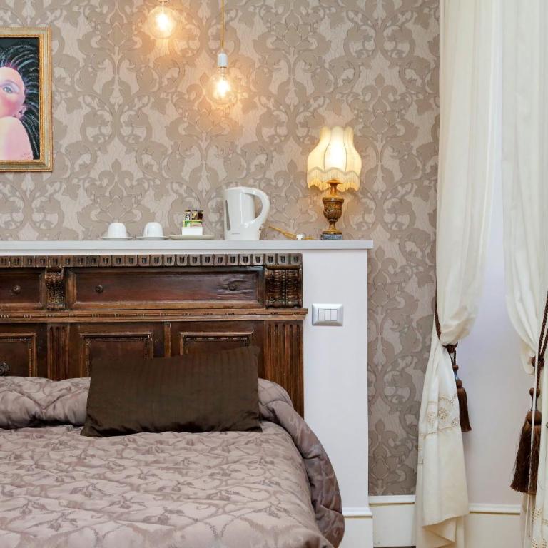 Domus Monamì Luxury Suites - Camera Deluxe Matrimoniale/Doppia con Letti Singoli con Vista Città - 5