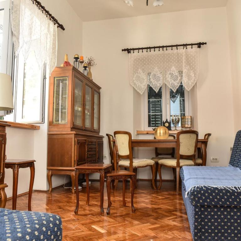 Apartment Miguel - One-Bedroom Apartment - 14