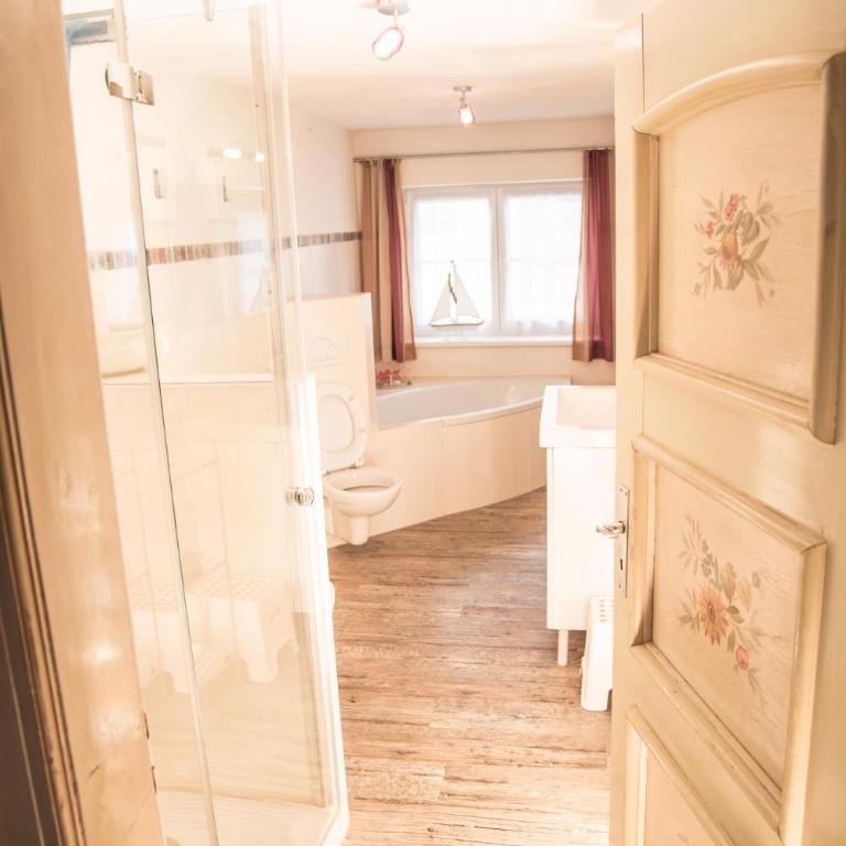 LANDHAUS Mayer - TOP-Ferienwohnungen - Apartment - 9