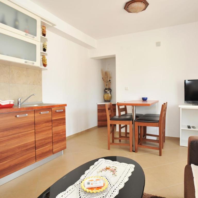 Apartman ANNA Đenovići - Apartment - 10