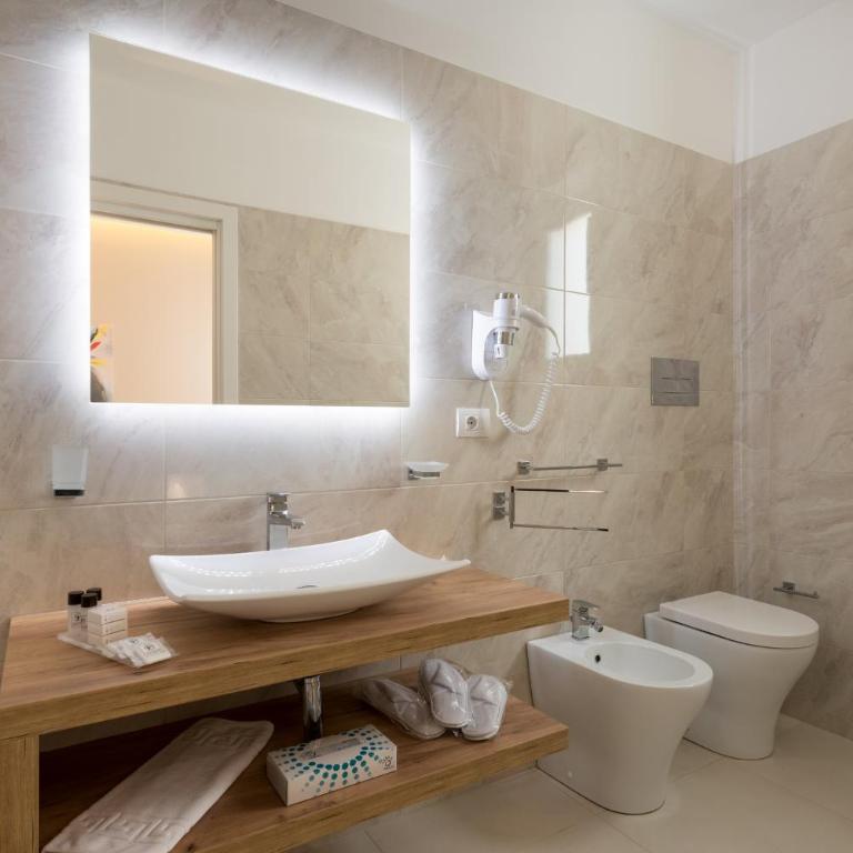 Artemide Hotel - Camera Tripla Standard - 2