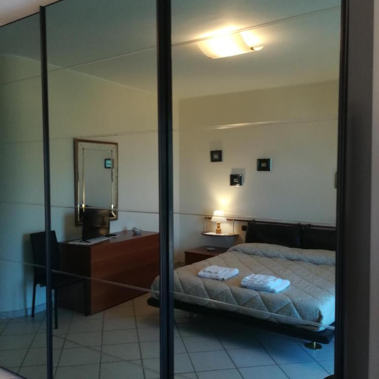 La Collina Capo d'Orlando - Camera Matrimoniale con Bagno Privato Interno - 3