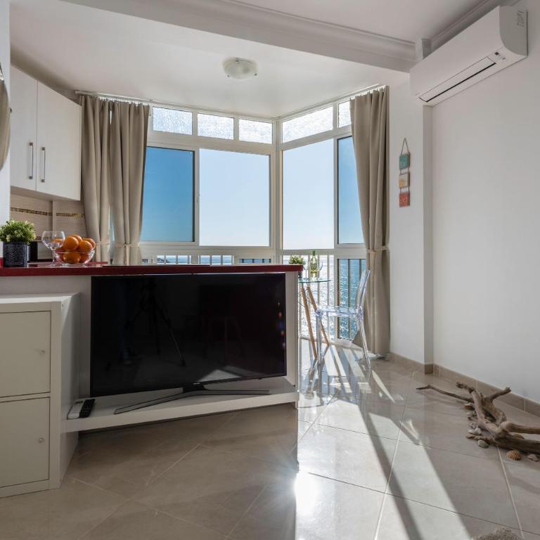 Nest Studio Playa Alhamar - Apartamento - 9