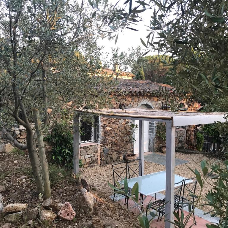La Maison des Oliviers - Doppelzimmer mit Gartenblick - 5