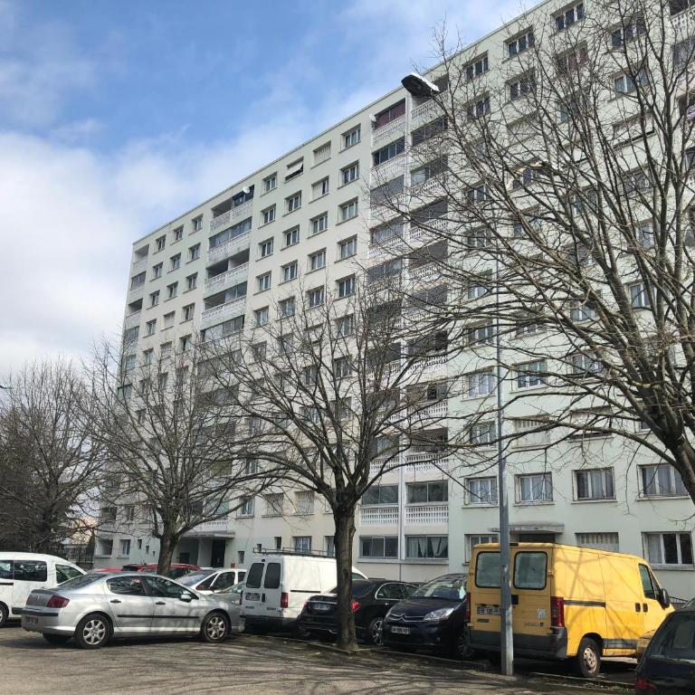 Belle chambre privée en colocation G - Apartment - 12