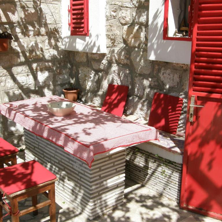 Stone House in Buljarica - Two-Bedroom House - 21