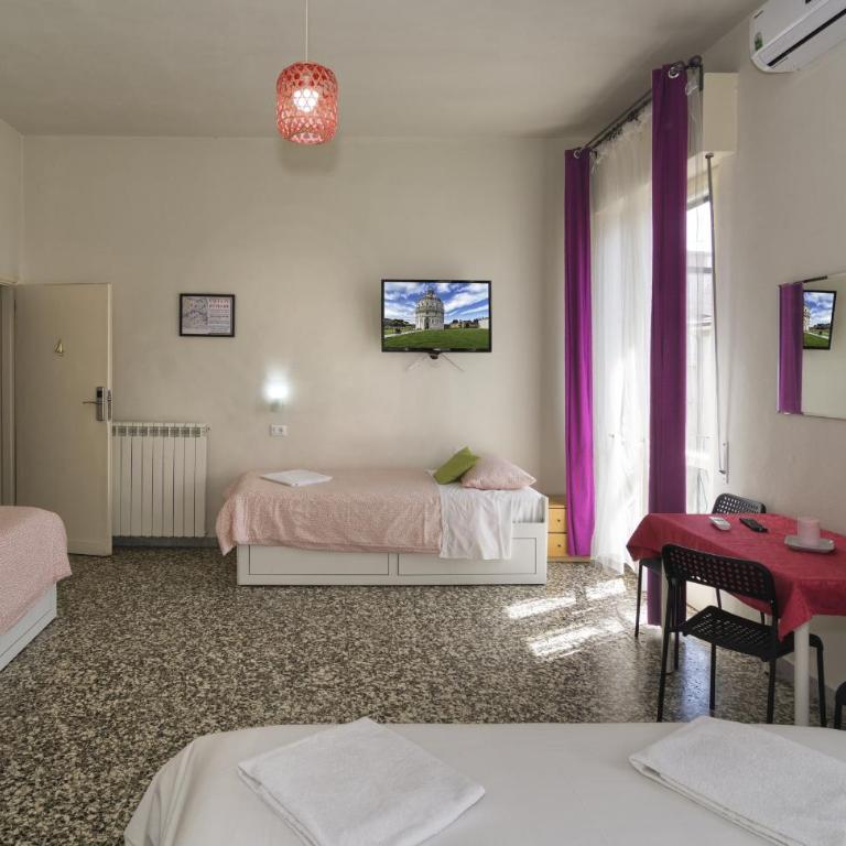 Aliante Turist House - Camera Quadrupla con Bagno Privato Esterno - 2