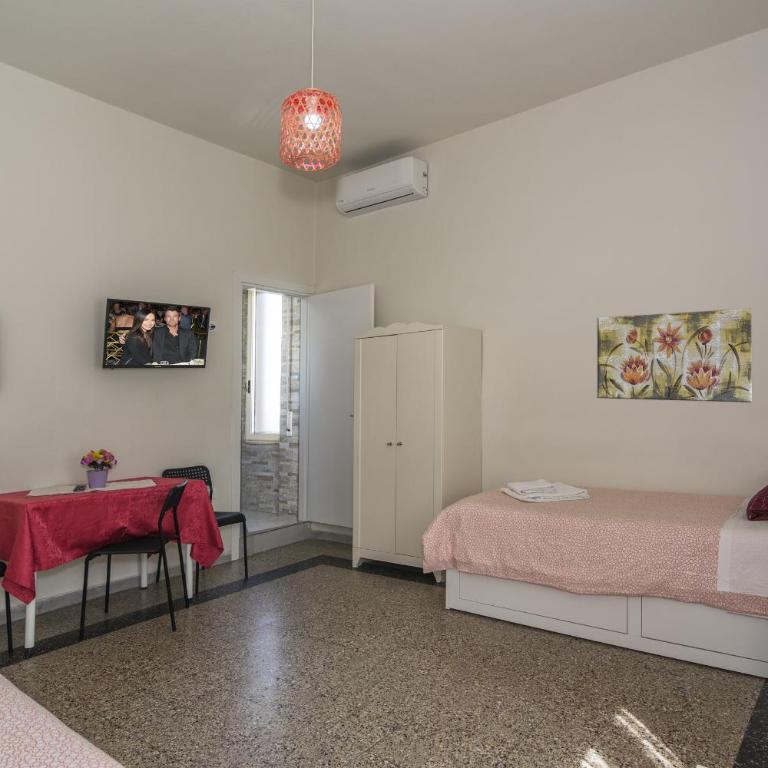 Aliante Turist House - Camera Doppia con Letti Singoli - 11