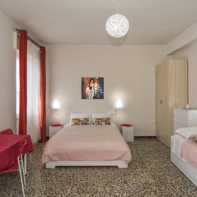 Aliante Turist House - Camera Quadrupla con Bagno Privato Esterno - 14