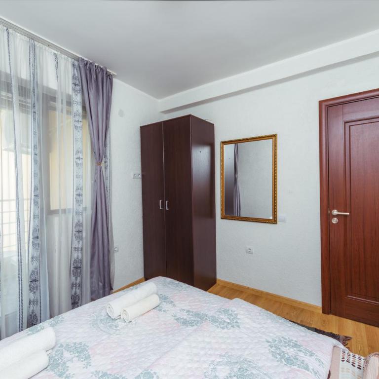 Villa Jadran Apartments - One-Bedroom Apartment with Street View (4 Adults) - 7