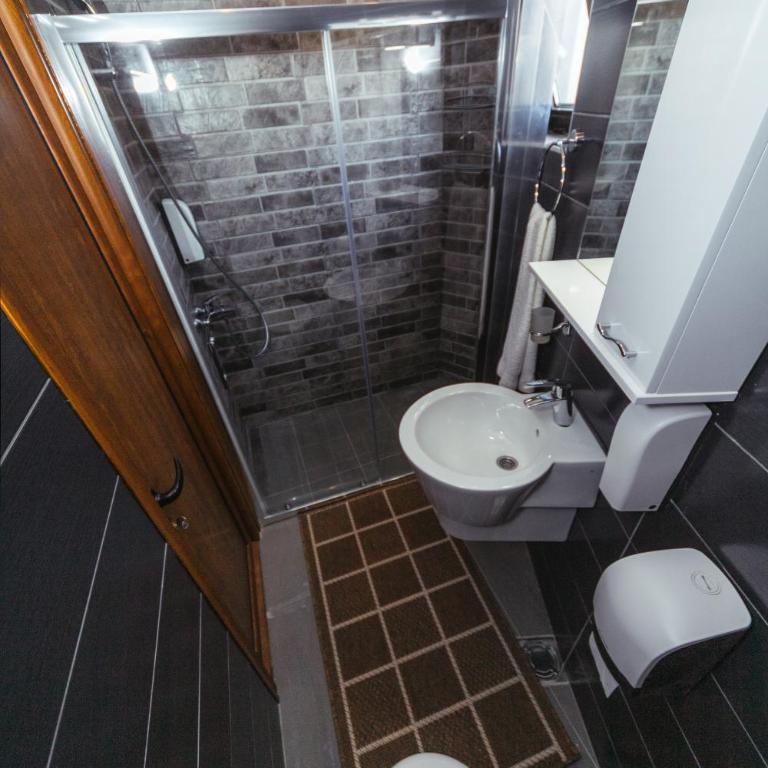 Villa Jadran Apartments - Two-Bedroom Apartment - 4