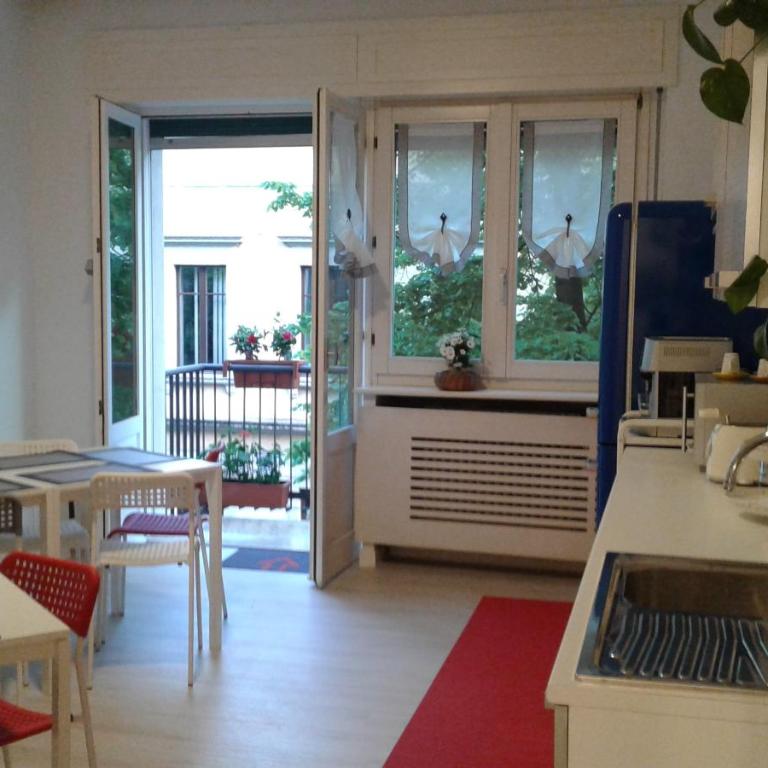 B&B Homer Trento - Camera Quadrupla con Bagno Privato - 1