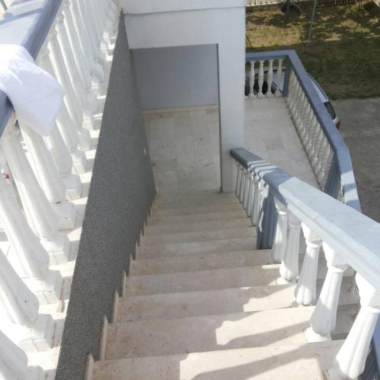 Green Garden - Apartman sa Terasom - 1