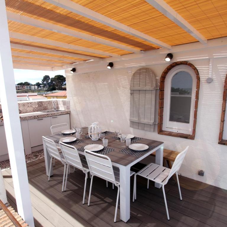 Casa Acacia Mar - Three-Bedroom House - 36