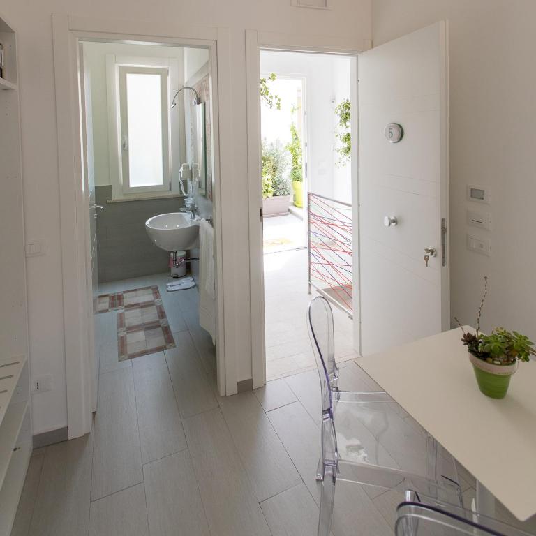 B&B MARSALA - Camera Matrimoniale/Doppia con Letti Singoli con Bagno Privato - 4