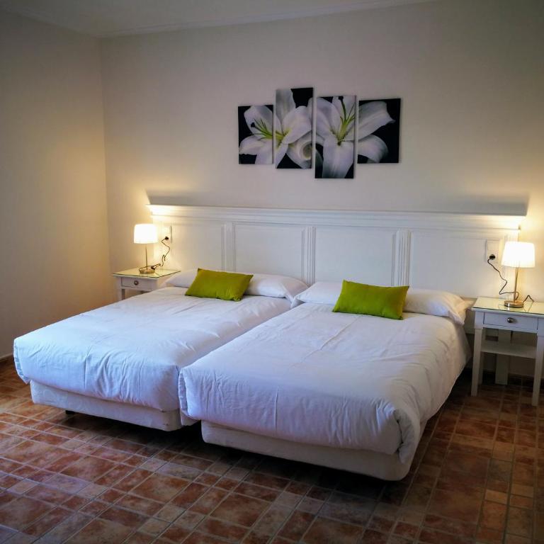 Hotel Ronda Moments - Habitación Doble con baño privado - 2 camas - 6