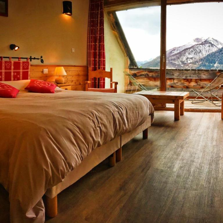 Hôtel & Spa La Ferme de l'Izoard - Chambre Familiale avec Balcon - 1
