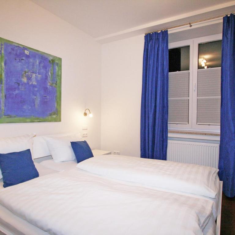 Ferienwohnung Am Kurpark -Wohnung 2,90qm- - Apartment - 6