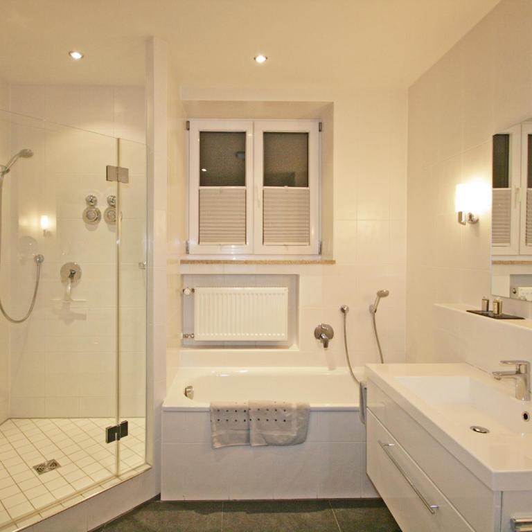 Ferienwohnung Am Kurpark -Wohnung 2,90qm- - Apartment - 7