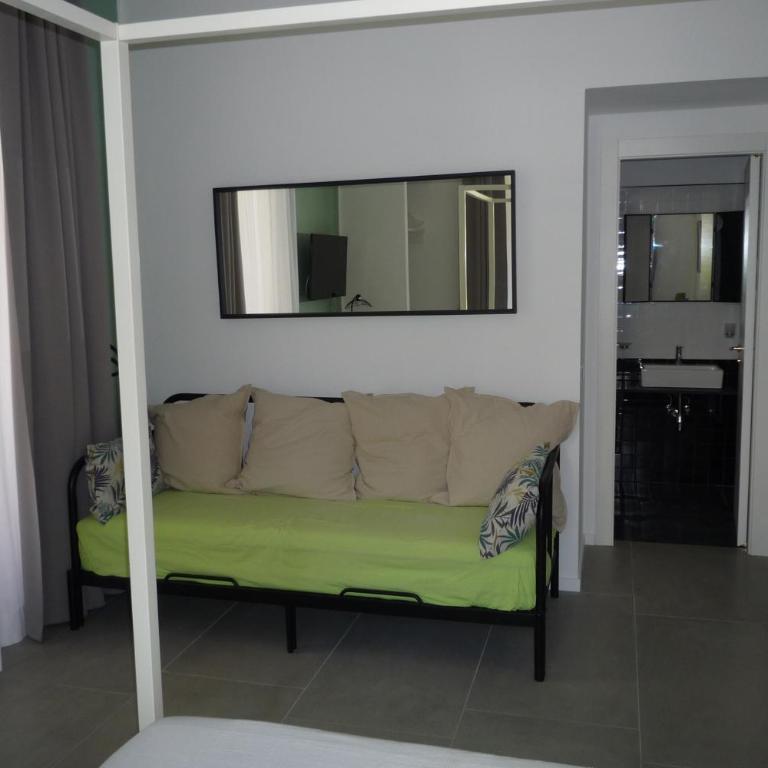 Casa Roger - Double Room with Extra Bed - 4