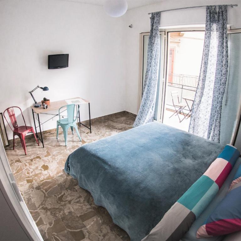 Be Central Rooms - Camera Matrimoniale Deluxe con Balcone - 2