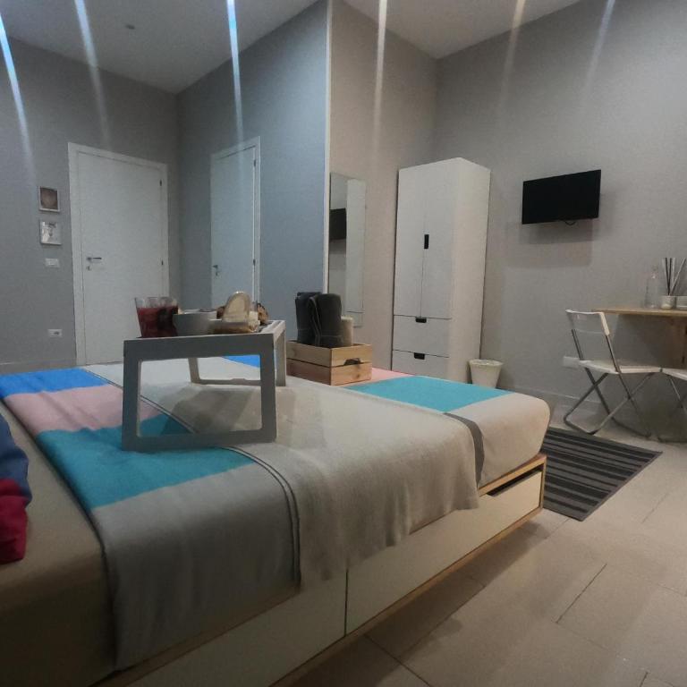 Mola Rooms - Family Room with Private Bathroom - 5