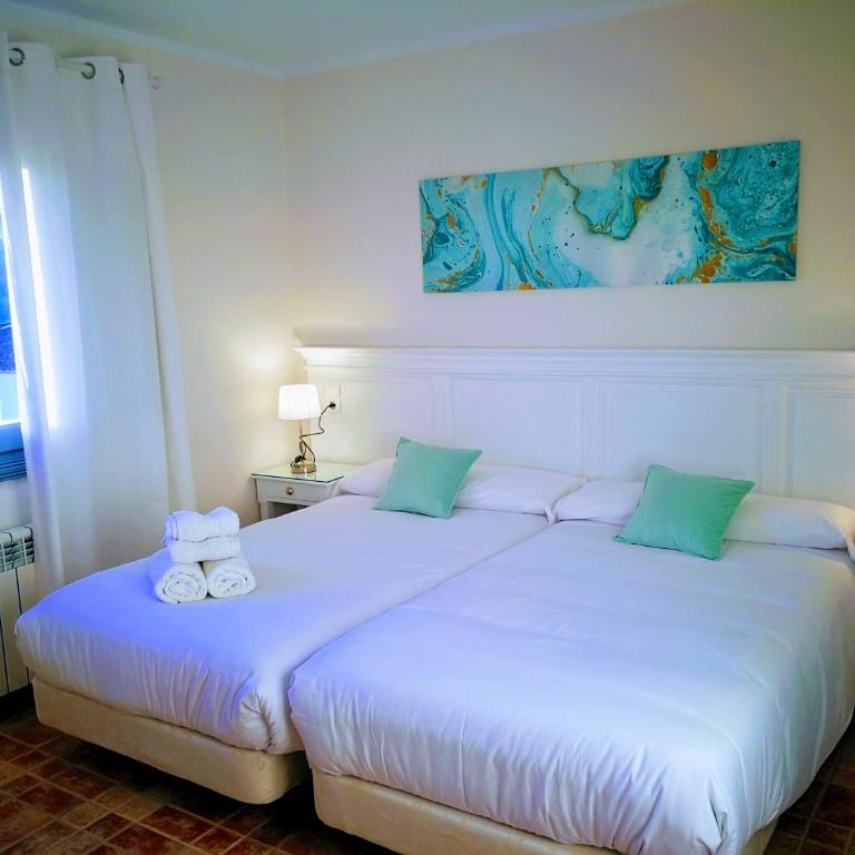 Hotel Ronda Moments - Habitación Doble con baño privado - 2 camas - 3