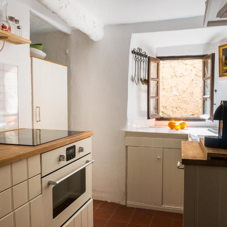 Eze Monaco middle of old town of Eze Vieux Village Romantic Hideaway with spectacular sea view - Maison de Vacances - 5