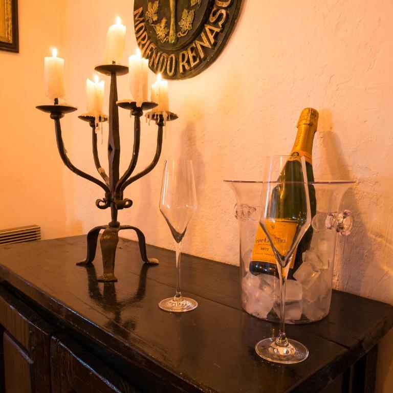 Eze Monaco middle of old town of Eze Vieux Village Romantic Hideaway with spectacular sea view - Maison de Vacances - 4