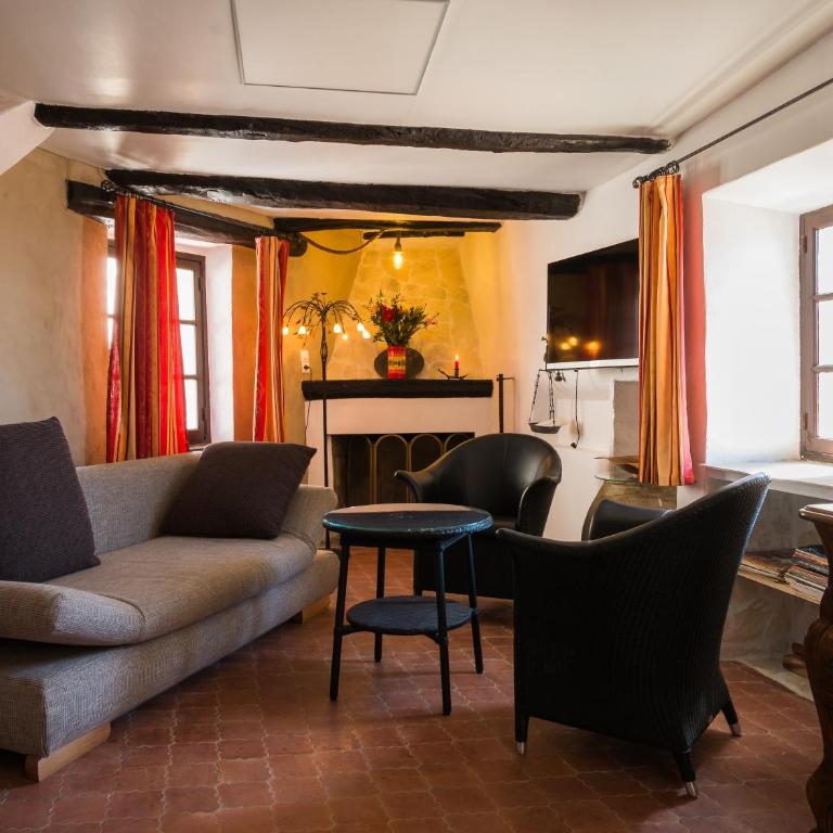 Eze Monaco middle of old town of Eze Vieux Village Romantic Hideaway with spectacular sea view - Maison de Vacances - 6