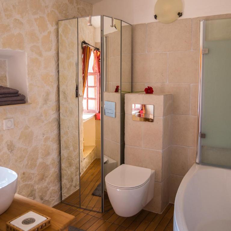 Eze Monaco middle of old town of Eze Vieux Village Romantic Hideaway with spectacular sea view - Maison de Vacances - 9