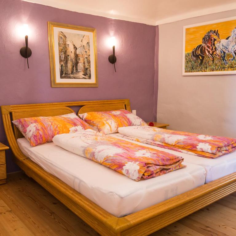 Eze Monaco middle of old town of Eze Vieux Village Romantic Hideaway with spectacular sea view - Maison de Vacances - 11