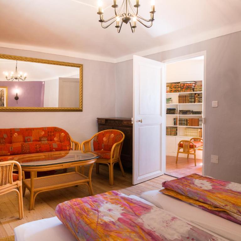 Eze Monaco middle of old town of Eze Vieux Village Romantic Hideaway with spectacular sea view - Maison de Vacances - 12