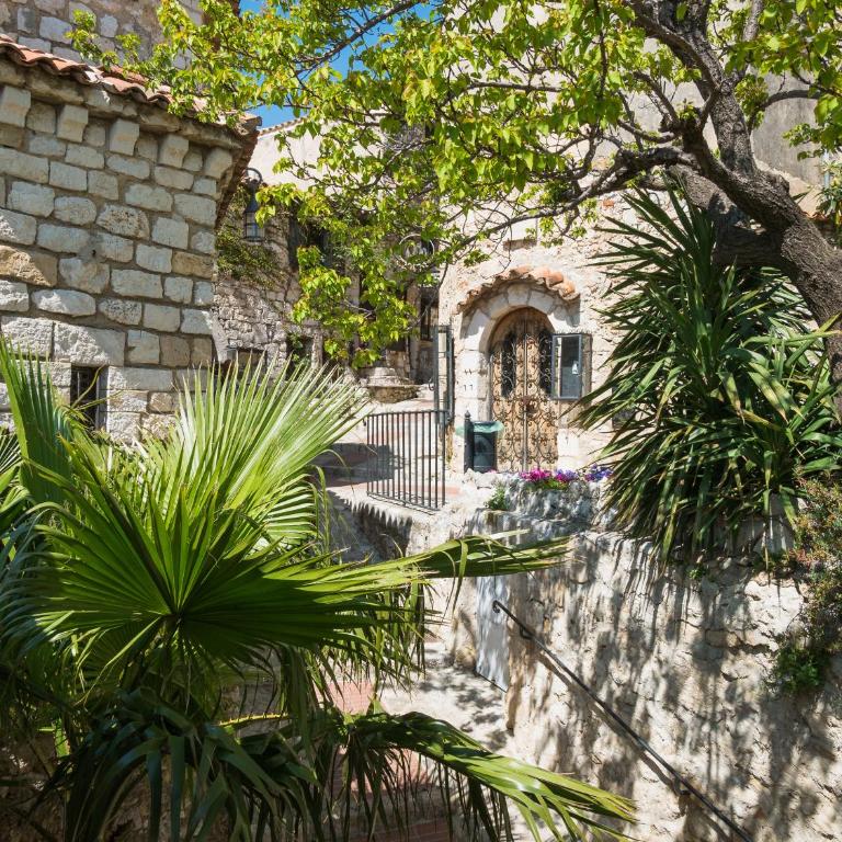 Eze Monaco middle of old town of Eze Vieux Village Romantic Hideaway with spectacular sea view - Maison de Vacances - 14