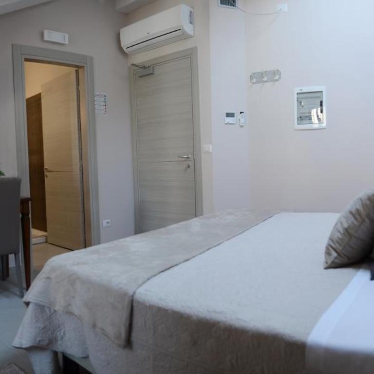 Hotel Giulio Cesare - Superior Triple Room - 3